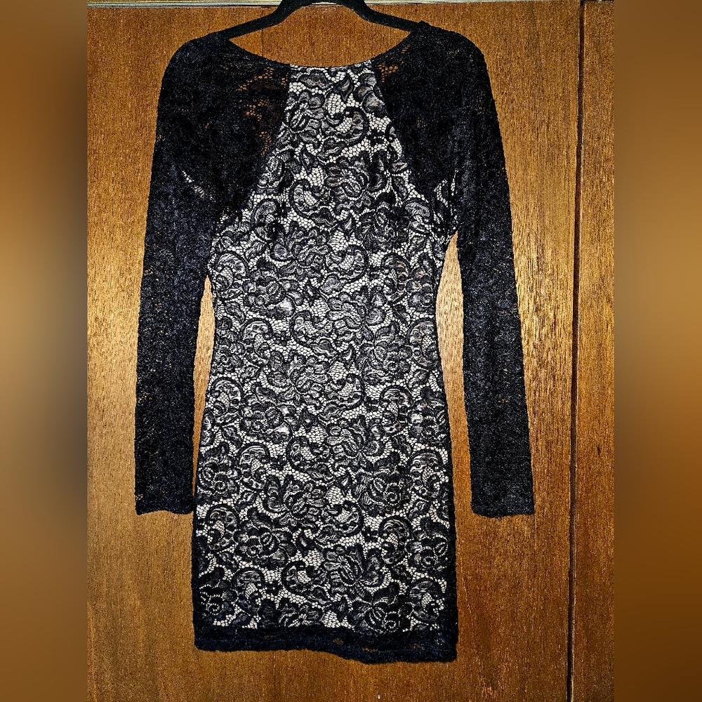 Windsor Large Black Cocktail Lace Long Sleeve Dress